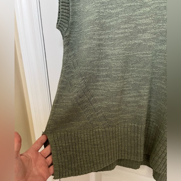 Olsen vest/pullover-side slits, ribbed v-neck, arms, and bottom, oversized - Picture 7 of 12